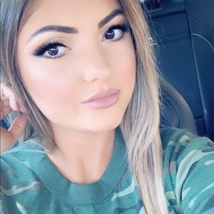 Meet your Posher, Antigona